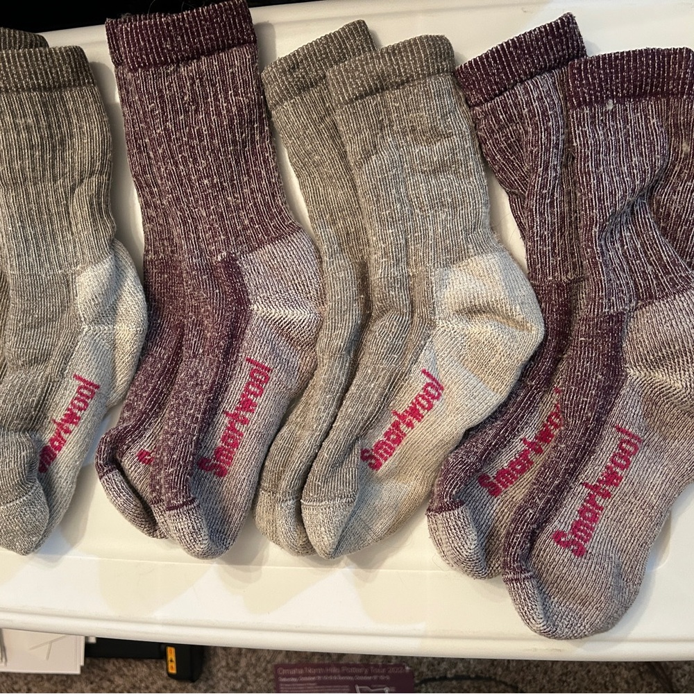 4 pairs Smartwool hiking socks